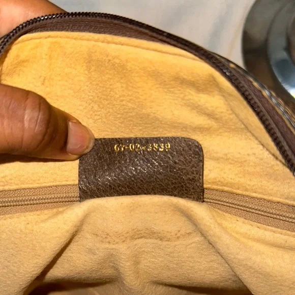 Authentic Gucci Vintage Boston Bag - Picture 11 of 12